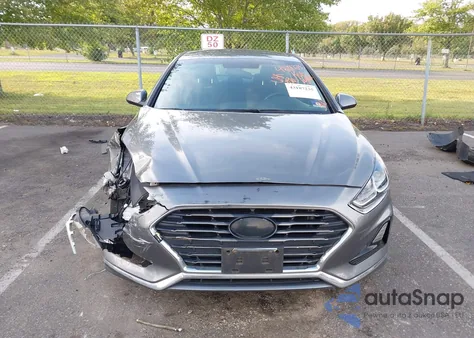 2019 Hyundai Sonata Se z USA, uszkodzony, nr VIN 5NPE24AF8KH744686